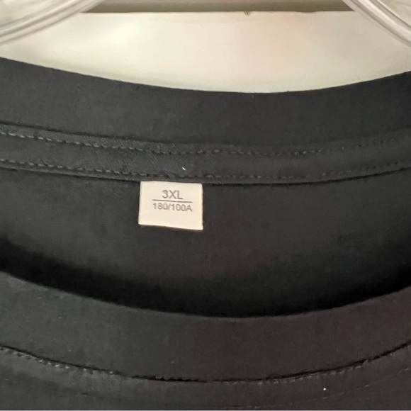 It’s Me Hi I’m the Cool Aunt T-Shirt - Picture 4 of 7